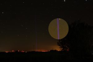 Laser im Nachthimmel